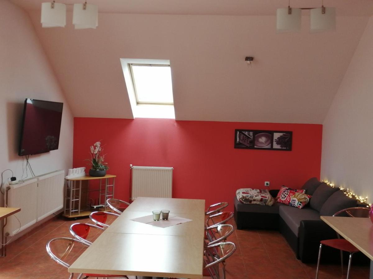 Ubytovani Kolonial Dolni Holetin 外观 照片