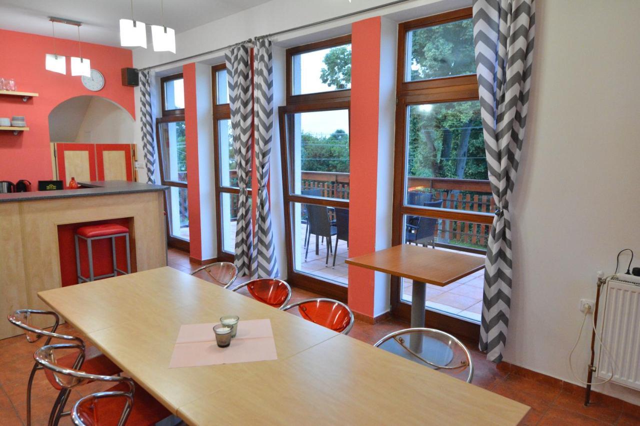 Ubytovani Kolonial Dolni Holetin 外观 照片